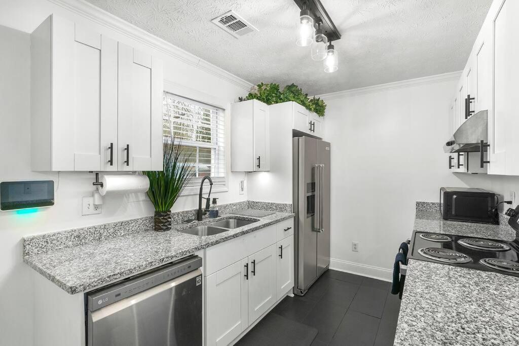 Modern 3Bd,2Ba Townhome Near Stadiums In Metro-Atl Atlanta Exterior foto